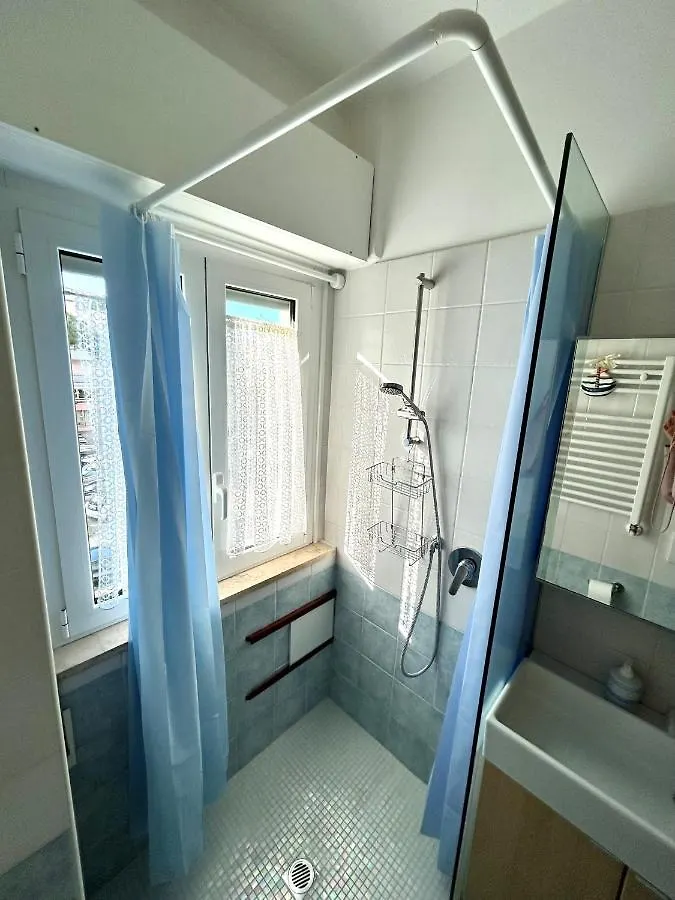 Apartment Dalla Sandra In Viale Ceccarini Riccione