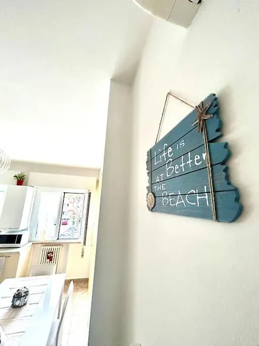 Apartment Dalla Sandra In Viale Ceccarini Riccione