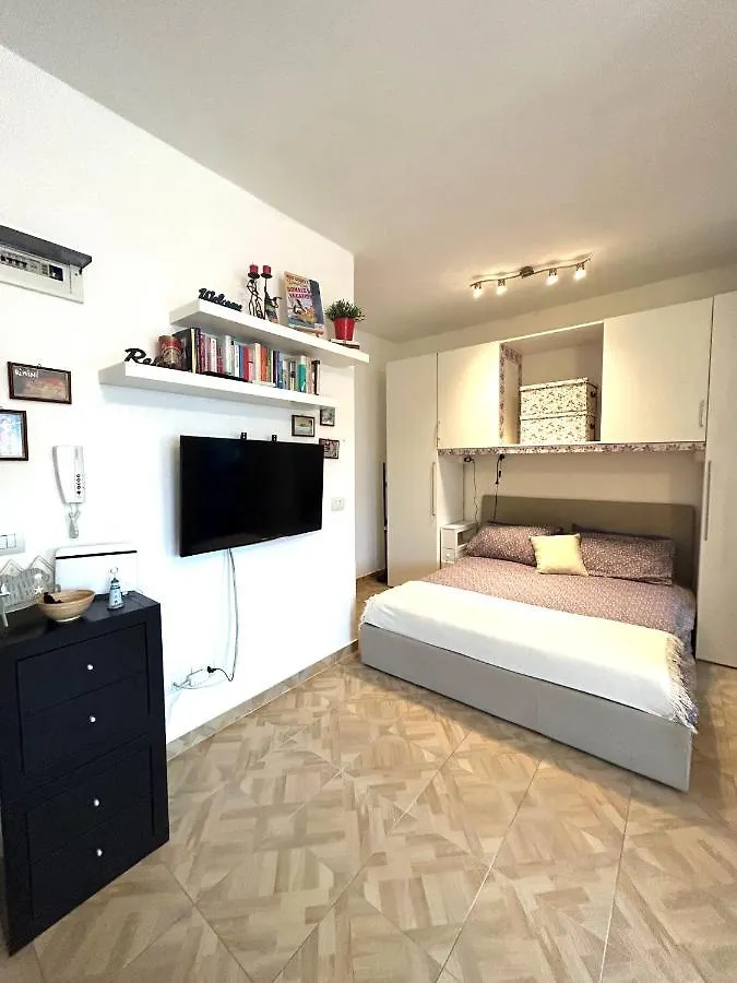 Dalla Sandra In Viale Ceccarini Riccione Apartment